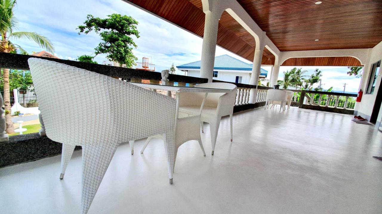 Pawikan Boutique Hotel Моалбоал Екстериор снимка